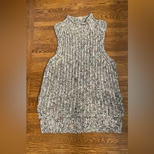 Women’s Anthropologie Moth medium sweater sleevelesss